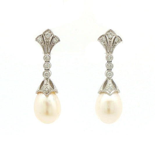18kt White Gold Pearl and Diamond Drop Earrings